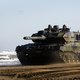 Indonesisch leger inspecteert Nederlandse Leopardtanks
