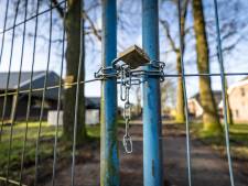 Gierkelder in Ambt-Delden was drugsfabriek: twee verdachten blijven vast