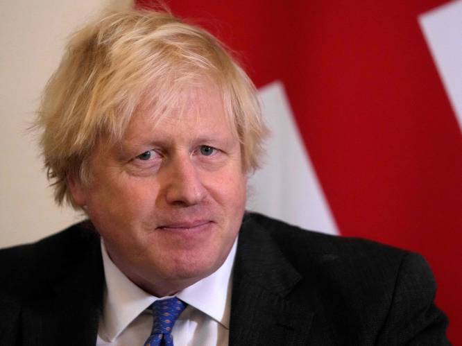 Britse premier optimistisch in eindejaarsspeech: “Het gaat ondanks omikron goede kant op”