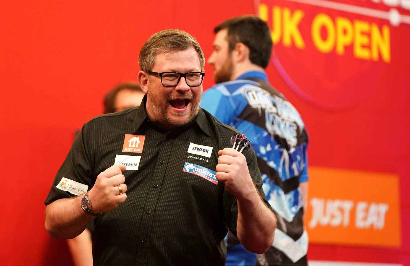 Sterke James Wade klopt boeman van Kim Huybrechts en wint UK Open darts