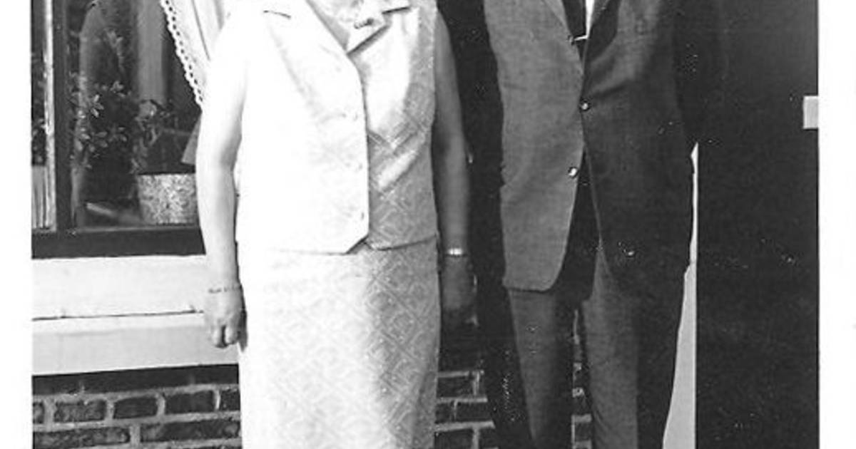 Beeldje van juf en meester Heule in Sirjansland