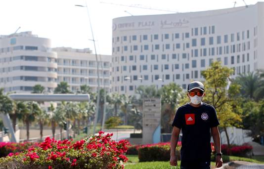 Het Crowne Plaza hotel in Abu Dhabi waar de renners van Cofidis verblijven.
