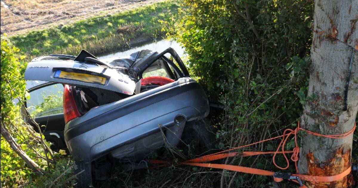 Jongen (13) ernstig gewond bij ongeluk Oud Gastel Roosendaal bndestem.nl