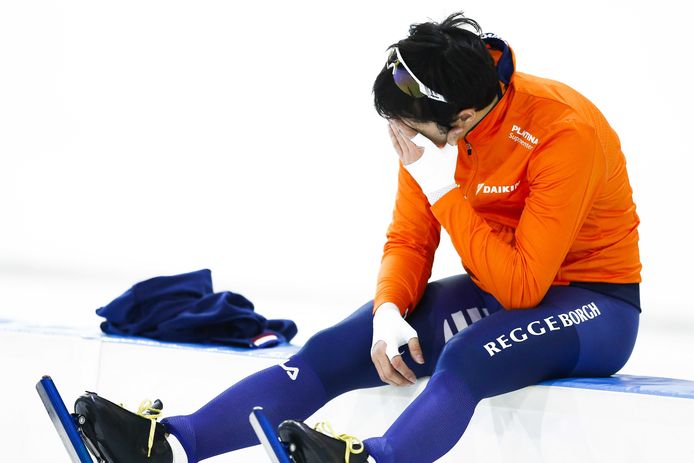 Kai Verbij is teleurgesteld na de 1000 meter tijdens het WK sprint schaatsen in Thialf.
