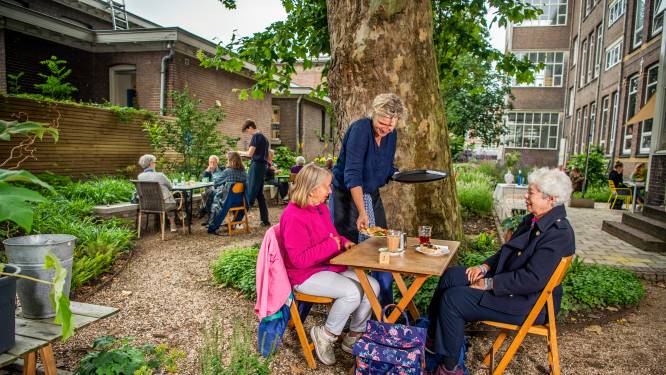 Hoe De Kok en de Tuinman een saai schoolplein veranderden in een smakelijke stadsoase