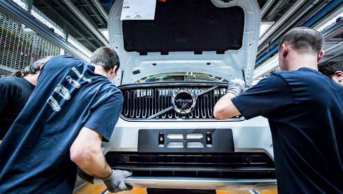 Volvo Car Gent zette begin dit jaar het contract met Benteler stop. Het bedrijf maakt voor- en achterassen van Volvo-modellen en telt ongeveer 240 werknemers.