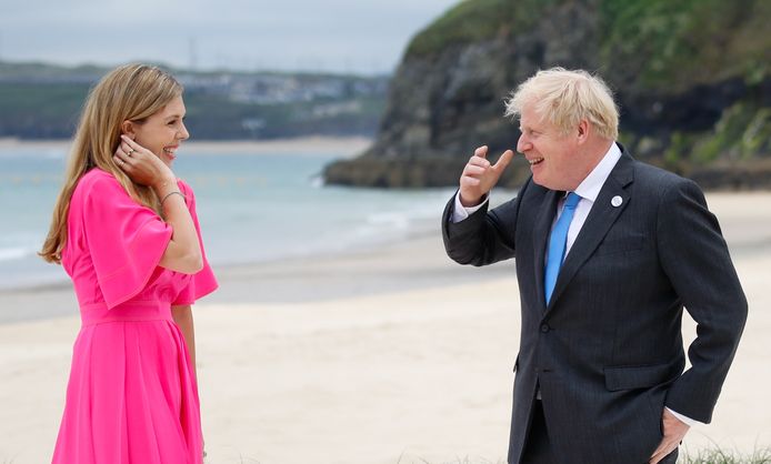 De Britse premier Boris Johnson en zijn echtgenote Carrie Johnson.