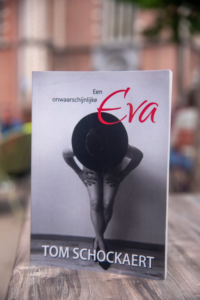 Tom Schockaert schreef met 'Een onwaarschijnlijke Eva' zijn eerste roman.