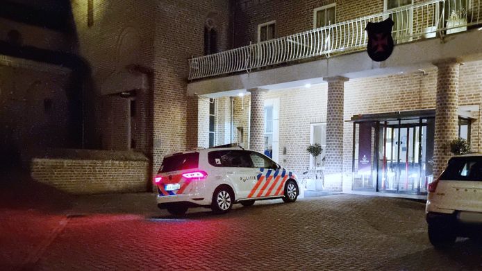 Een oudere die in de nacht op het raam stond te tikken bij het Leerhotel in Amersfoort was afkomstig uit verpleeghuis De Lichtenberg.