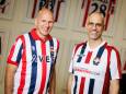 Deze 'mennekes' uit de Kruidenbuurt werden sponsor van promoverend Willem II: 'Hoe mooi dat wij hebben kunnen bijdragen’