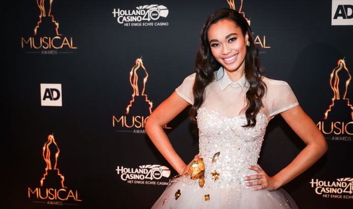 Romy Monteiro Presenteert Junior Songfestival Show Ad Nl