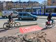 Gevaar van dode hoek? ‘Stempel’ op straat moet fietser waarschuwen