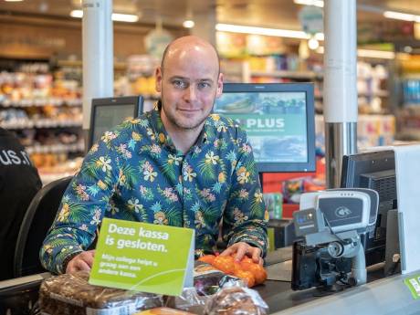 Iedere Benthuizenaar kent deze supermarkt, het familiebedrijf houdt het na honderd jaar voor gezien