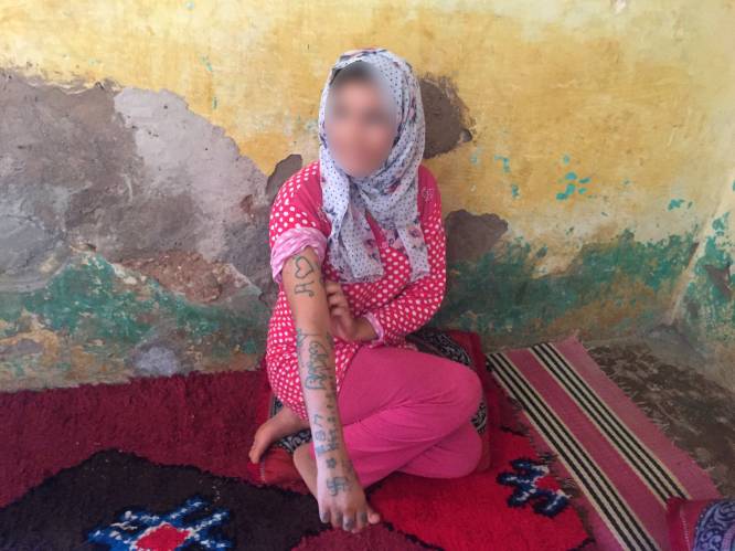 Slachtoffer van groepsverkrachting Khadija (17) wordt geïntimideerd in Marokko: "Jij hebt onze levens kapotgemaakt"