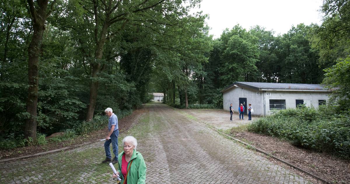 Bewoners zijn tegen woningbouw op defensieterrein in Elst | Utrecht