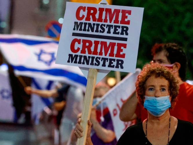 Duizenden Israëli's demonstreren tegen van corruptie beschuldigde Netanyahu