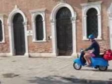 Nederlander gaat viral met scooterrit door Venetië: politie legt fikse boete en stadsverbod op