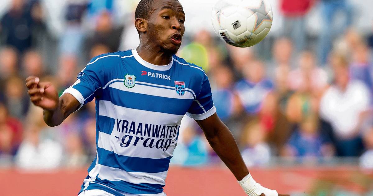 De flirt van Kamohelo Mokotjo: ‘Als PEC mij een contract aanbiedt, kom ...