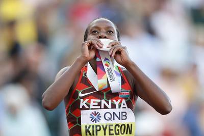 LIVE WK ATLETIEK. Keniaanse Faith Kipyegon snelste op 1.500 meter - Paulien Couckuyt enige Belgische vandaag