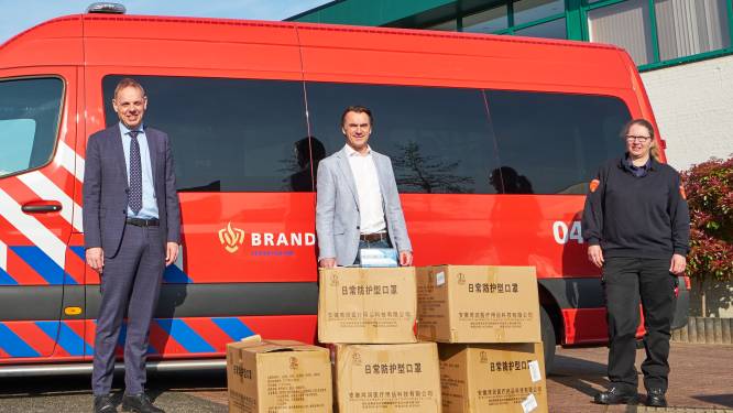 Online drukker doneert 10.000 mondkapjes aan GGD IJsselland dankzij grote aankoop in China
