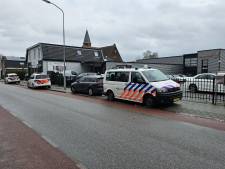 Vuurwapen gevonden bij autobedrijf in Bennekom, twee mensen aangehouden
