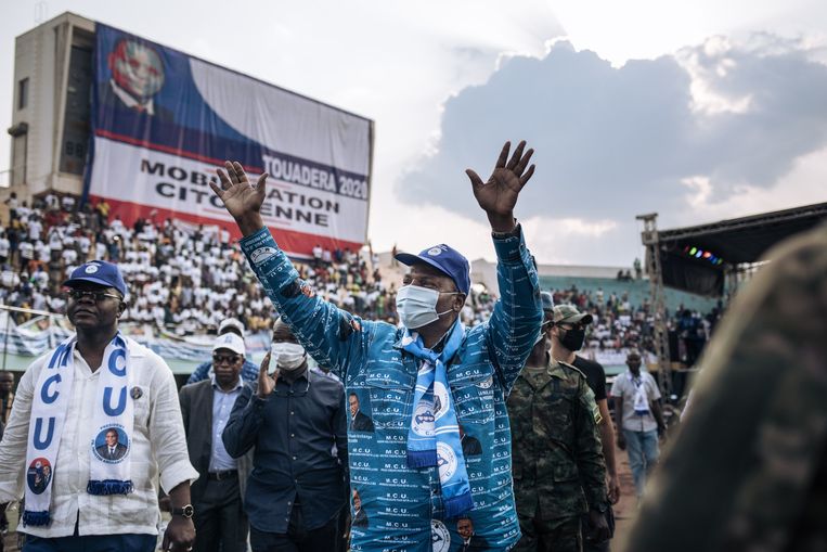 De Russen hielpen hun bondgenoot, president Faustin-Archange Touadéra. Beeld AFP