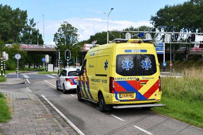 De man kwam ten val ter hoogte van de Sloeweg in Vlissingen.