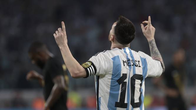 Messi maakt honderdste doelpunt voor Argentinië