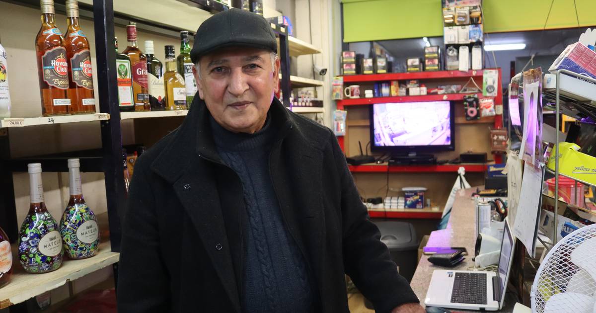 Jamil (71) chases armed robber out of night shop: “I took off his mask when he threatened me with a knife”