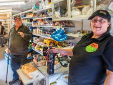 Na negen maanden tuft Tonneke weer met een Rijdende Winkel door Tilburg: ‘Man, wat ben ik blij’