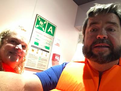 Rodney en Judy gered van Noors cruiseschip: Een golf kwam binnen en sleurde ons mee