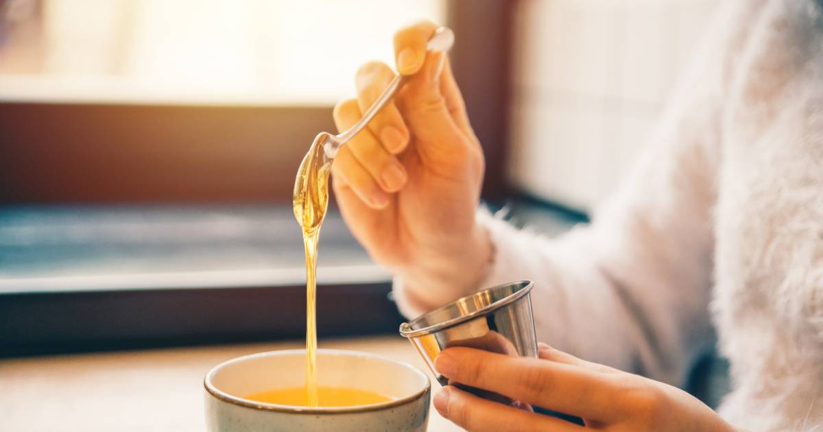 Is Honing Gezonder Dan Suiker En Helpt Het Echt Tegen Keelpijn Zes Feiten En Fabels Op Een Rij Koken Eten Ad Nl