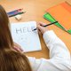 Vlaamse meerderheid wil kindermishandeling in vijf stappen aanpakken