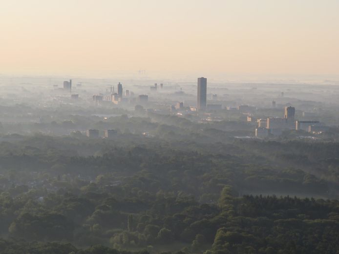 Tilburg bij zonsopgang (augustus 2019).