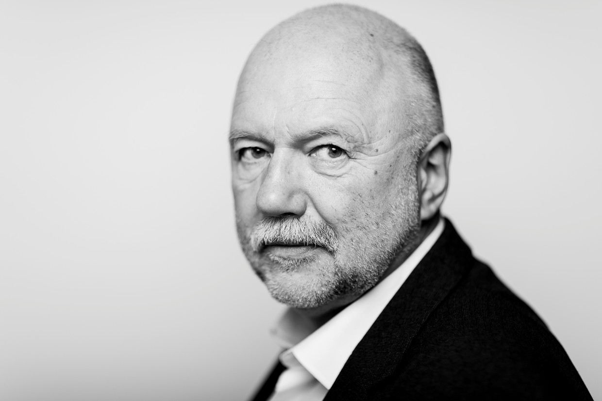 Andrej Koerkov: ‘Zelenski doet het nu heel goed, maar dit is wel een andere Zelenski dan de man die in 2019 werd gekozen’. Beeld Martijn Gijsbertsen