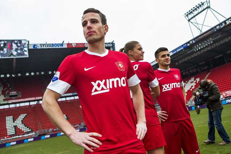 Seizoen Vouwen Aanstellen Nieuwe sponsor bindt zich voor twee jaar aan FC Twente | De Volkskrant