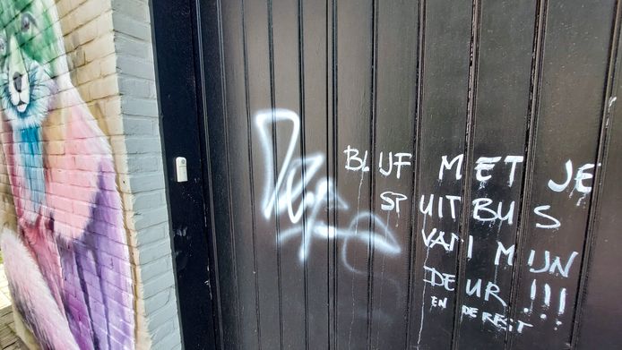 Wéér een graffiti tag erbij: ‘Jongeren voelen niet aan dat je Arnhems ...