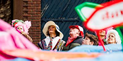 Optocht Kluivenduikersrijk in foto’s