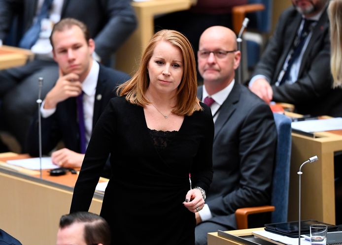De voorzitster van de Centrumpartij, Annie Lööf, krijgt nu de kans om een coalitie samen te stellen.
