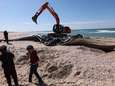 Israëlische kust zit na ‘ecologische ramp’ over tientallen kilometers onder de teer