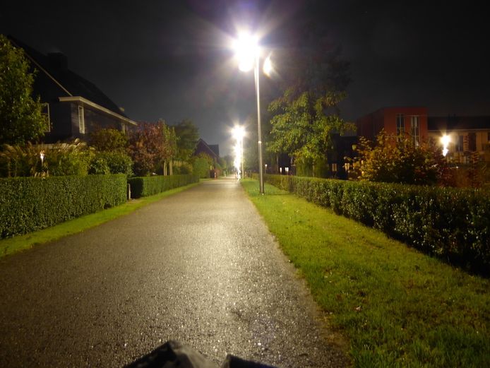Straten Utrecht langer in het donker: openbare verlichting gaat minder branden | Utrecht AD.nl