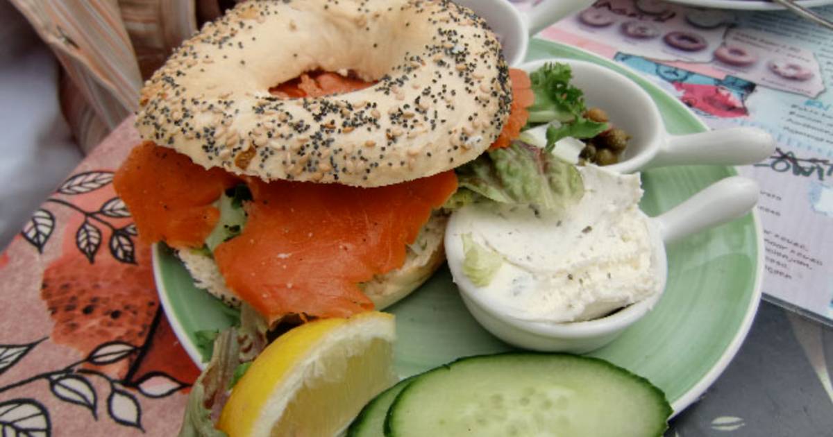 Starbucks en Bagel & Beans naar de Koperwiek Eten en drinken Capelle