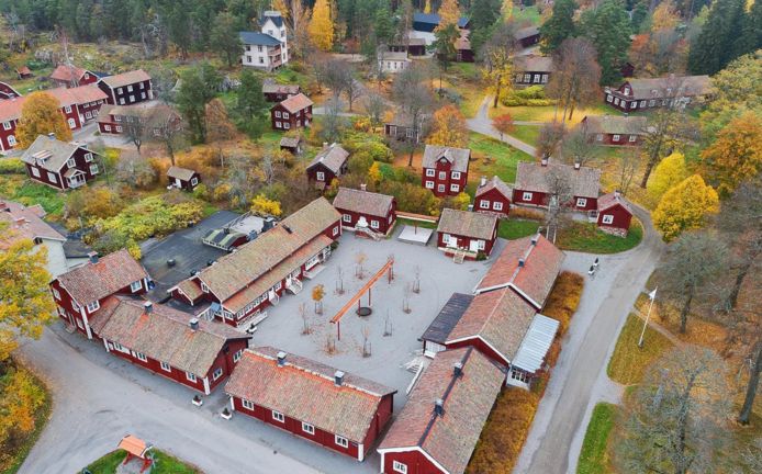 Het Zweedse dorp Sätra Brunn staat te koop.