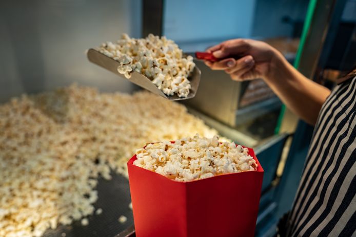 In de cinema zijn we snel geneigd om de grootste bak voor popcorn te nemen.