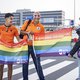 UEFA buigt na ophef: regenboogvlaggen tóch welkom in stadion