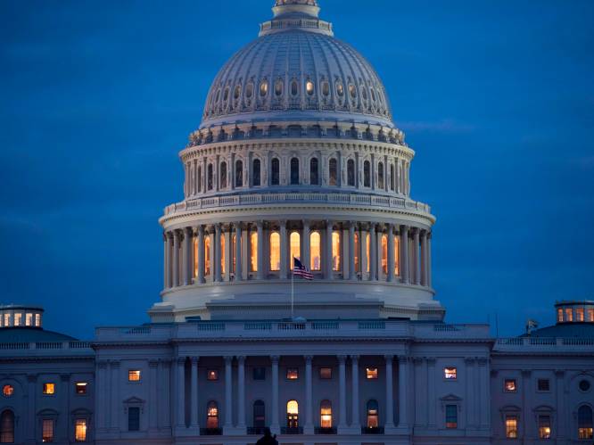 Amerikaans Huis van Afgevaardigden keurt tijdelijke begroting goed en neemt eerste horde in vermijden door Trump "gewilde" shutdown