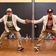 Japanse dansduo toont het beste van locking