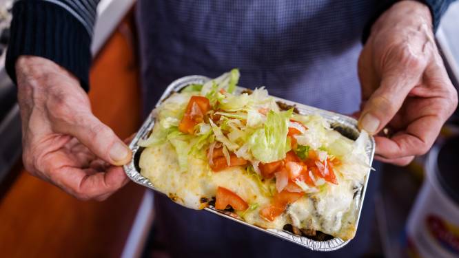 Ultieme nachtelijke antikaterhap is 20 jaar: ‘Als er hard kapsalon werd geroepen, wist ik genoeg’