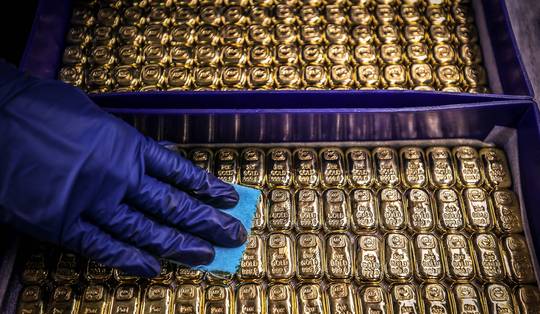 Goud al 50 keer op recordkoers dit jaar, zilverprijs met 140 procent omhoog: wat verklaart de honger van beleggers naar edelmetalen?