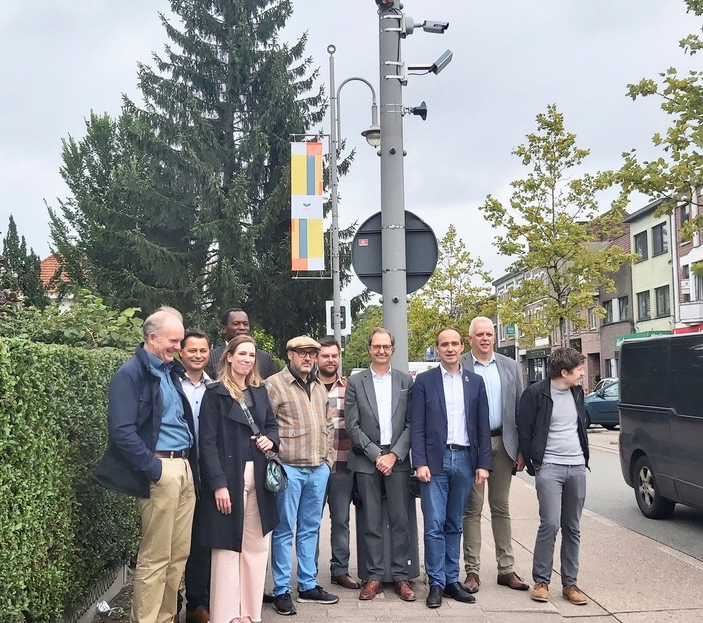 De camera's hingen al een tijdje in de Stalenstraat. Sinds kort zijn er ook microfoons bij.